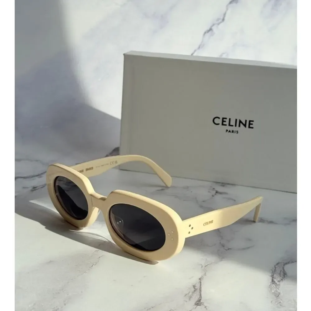NEW Celine CL40276U Ivory White Bold Oval Sunglasses - Picture 2 of 7